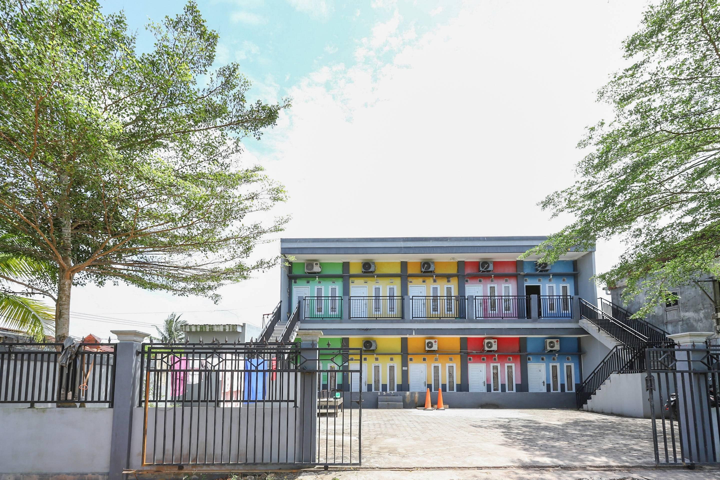 Reddoorz At Pelangi Guest House Balikpapan  Eksteriør billede